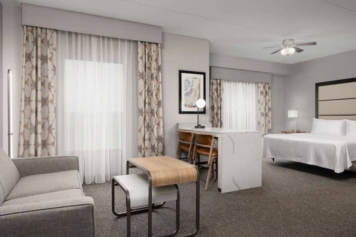 Room 27 of 53