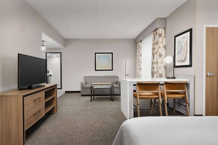 Room 15 of 53