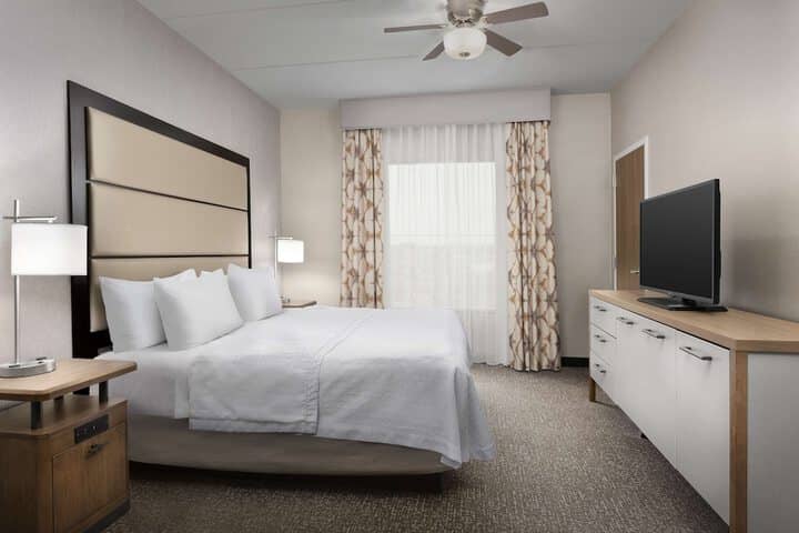Room 13 of 53